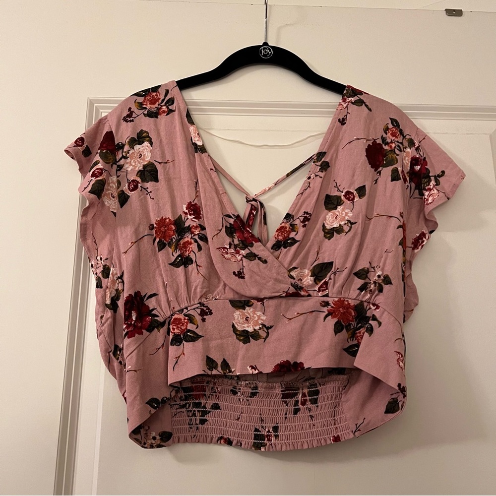 Xhilaration Floral Crop Blouse Top